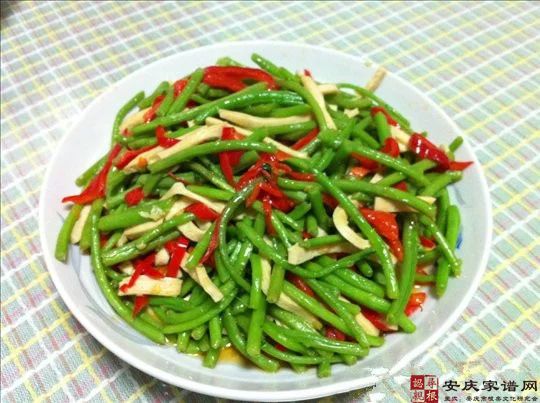 苋菜杆子炒辣椒